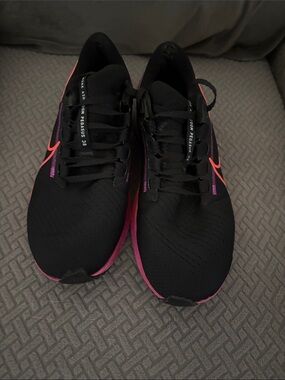 Nike Women’s Black Running Shoes with Pink Accents